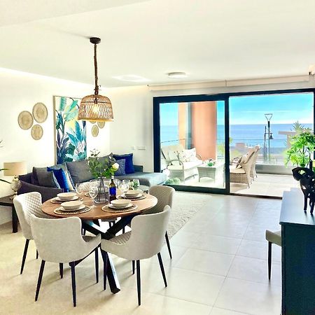 Luxury 3 Bedroom Apartment 300M From The Beach Fuengirola Esterno foto