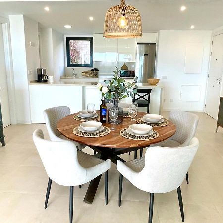 Luxury 3 Bedroom Apartment 300M From The Beach Fuengirola Esterno foto