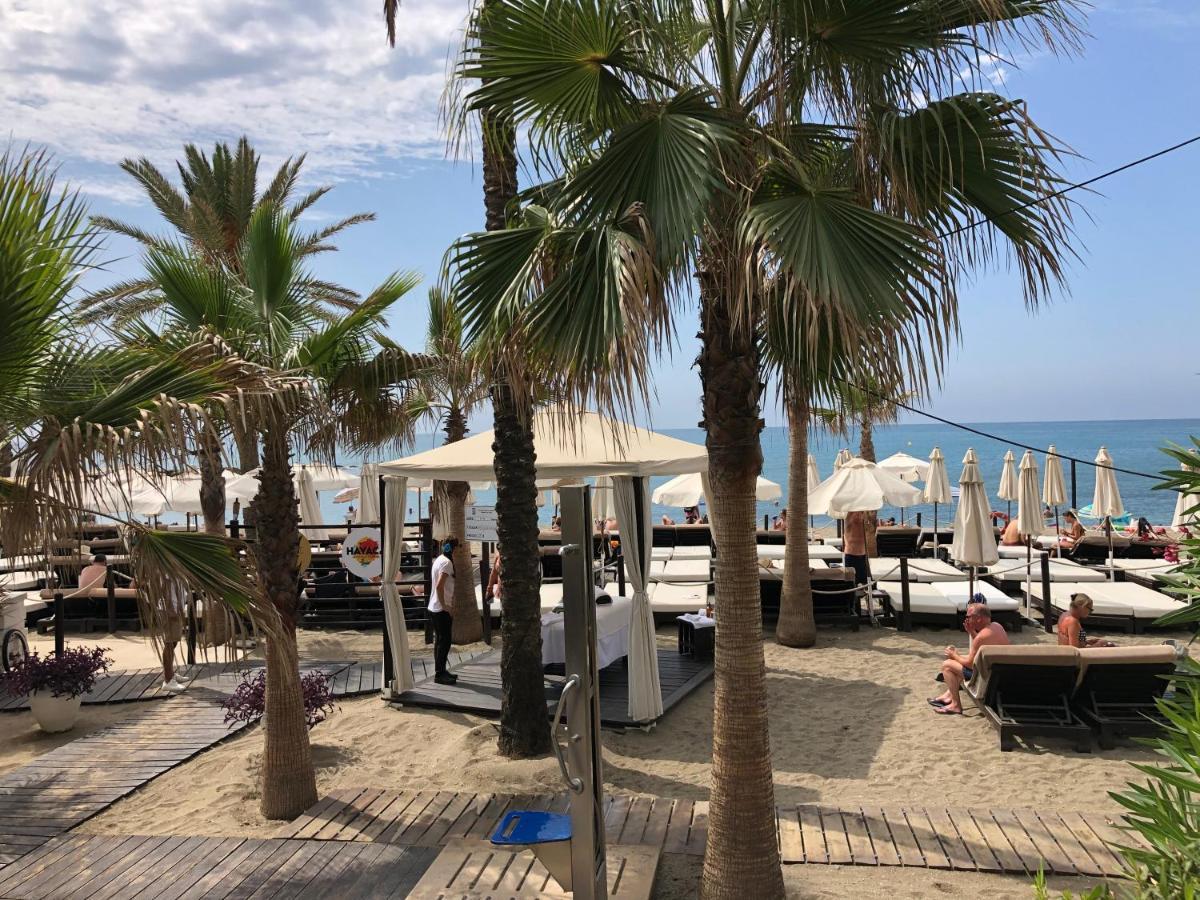 Luxury 3 Bedroom Apartment 300M From The Beach Fuengirola Esterno foto