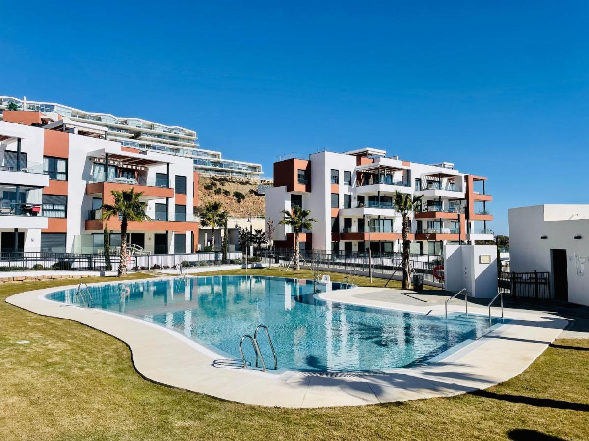 Luxury 3 Bedroom Apartment 300M From The Beach Fuengirola Esterno foto