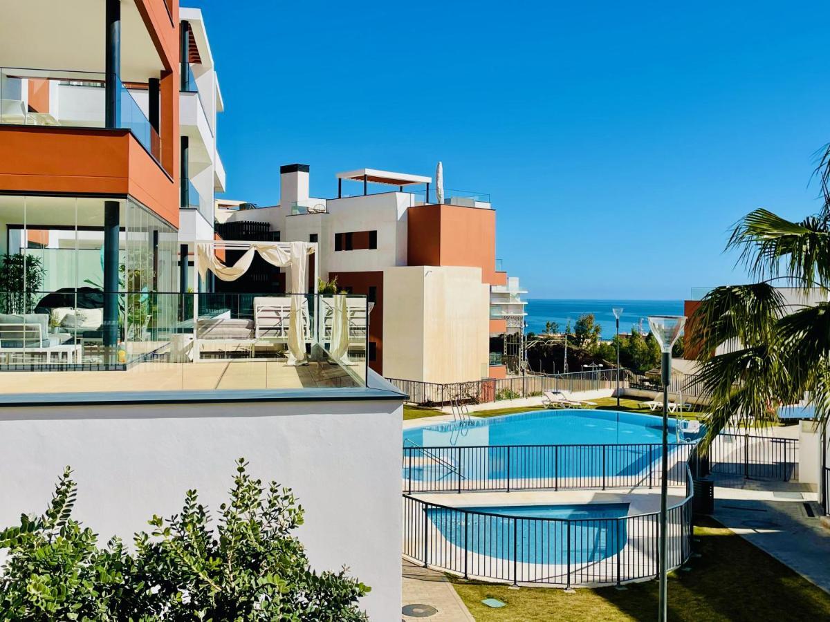 Luxury 3 Bedroom Apartment 300M From The Beach Fuengirola Esterno foto
